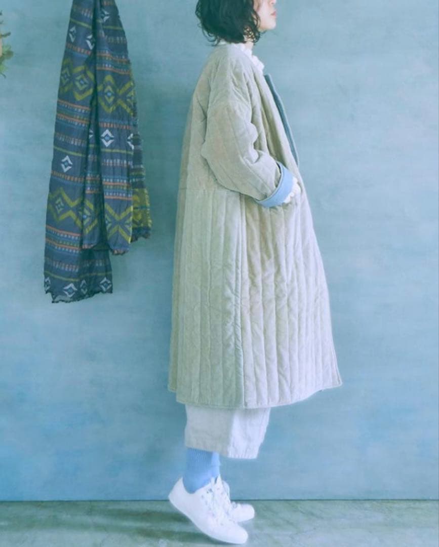 tumugu コットンベルベットキルティングコート　グレージュ