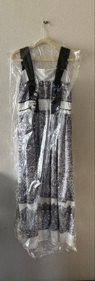 ワンピース herlipto Marbella Panel Printed Dress