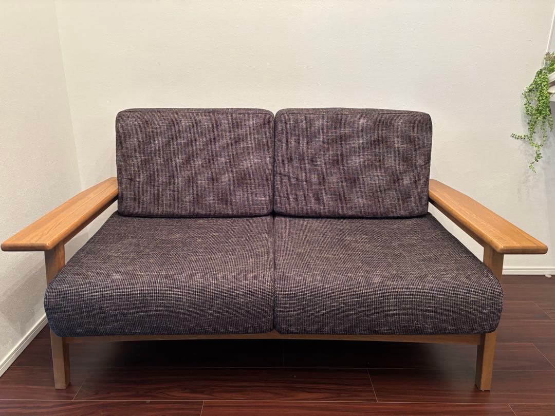 2人掛け　デザイナーズ　木枠ソファ