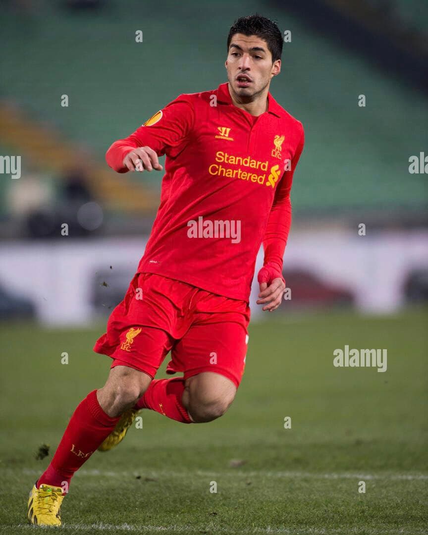 【レア物】ルイス・スアレス リバプール 12/13 ユニフォーム Mサイズ