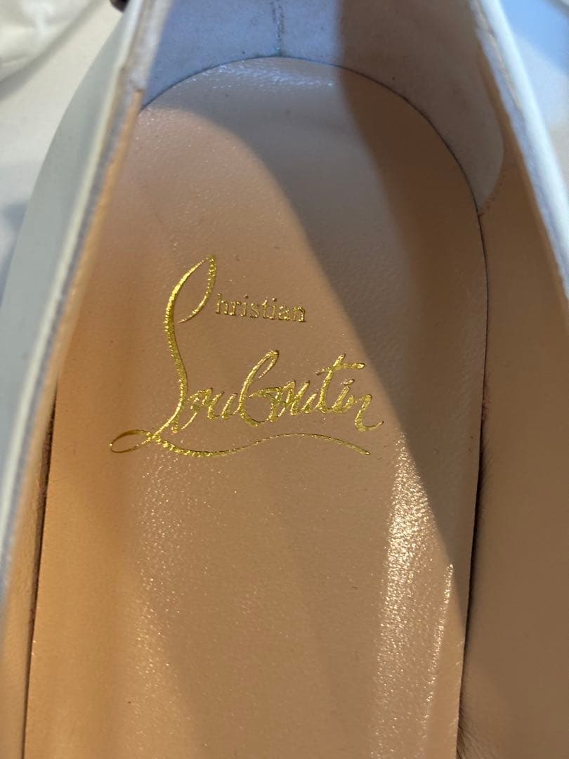 未使用　Christian Louboutin スタッズ フラットシューズ