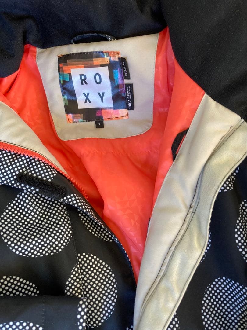 新品　スノボー上下セットSサイズ