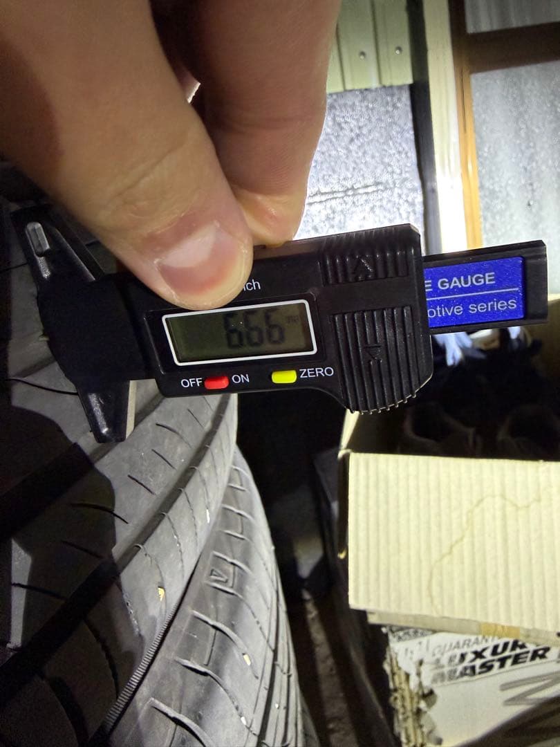 ① ヴェゼル純正ホイール225/55/R18 1シーズン使用18インチ　４本