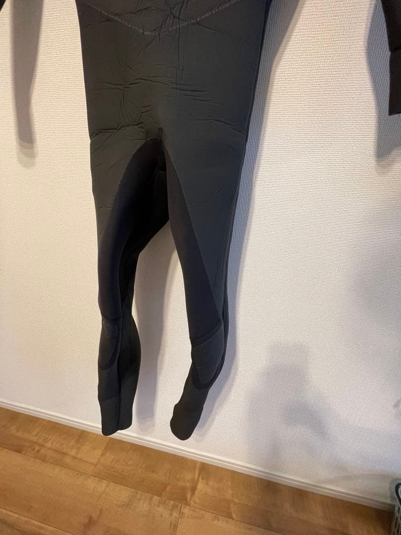 は*あ様 FUTURE セミドライ　5/3mm メンズ　Lサイズ