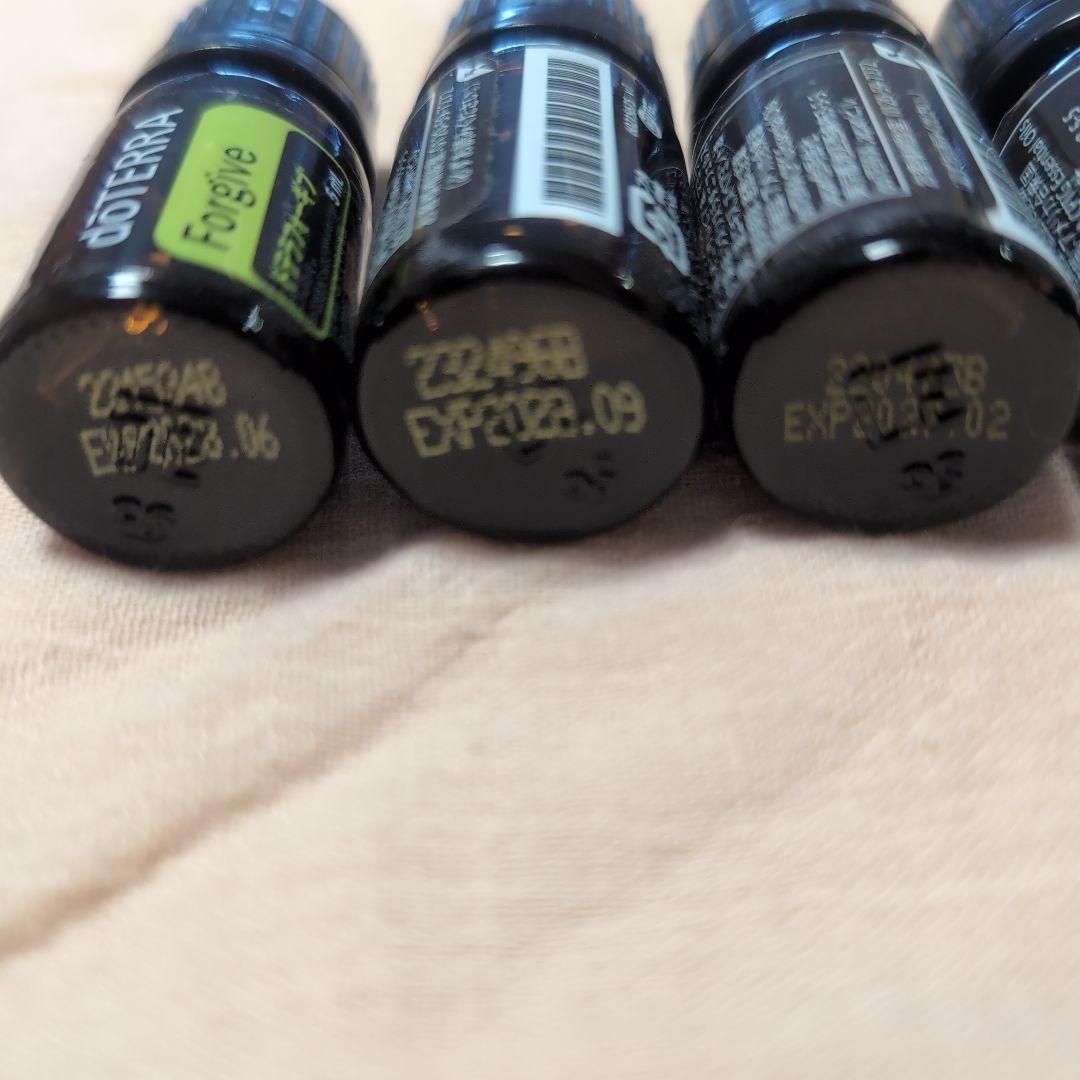 doTERRA 正規品未開封感情のオイル6本＆木箱セット