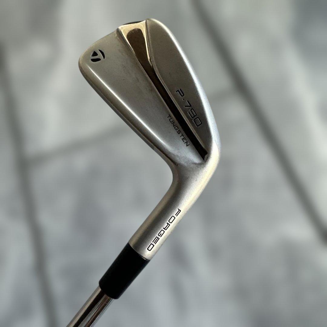 美品！P790 2021年モデル 4番アイアン モーダス105 フレックスX