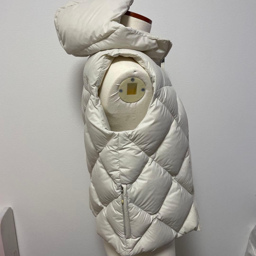 THE NORTH FACE ホワイト ダウンベスト
