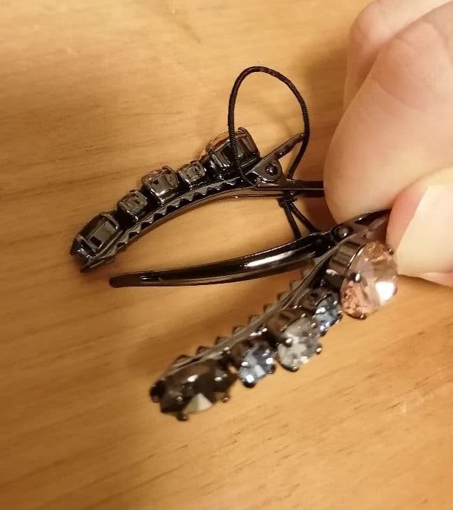 新品コレットマルーフ　クッションクリスタルミディアムクリップ　2点