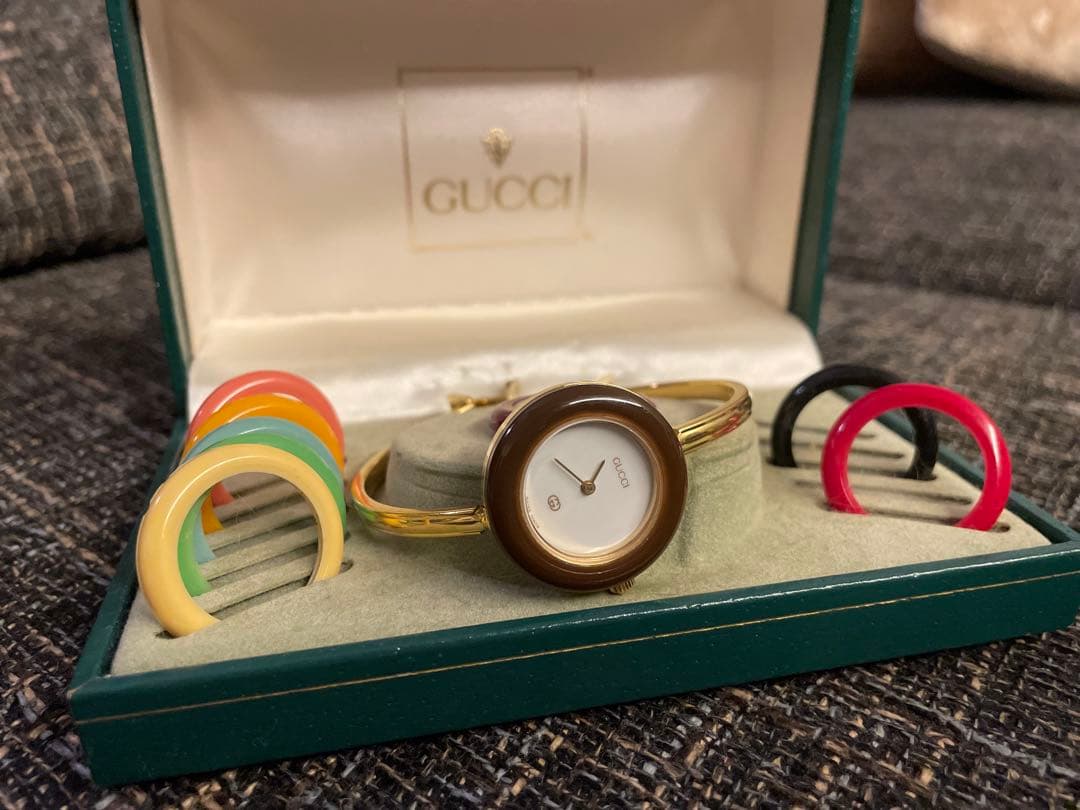 GUCCI 腕時計セット カラフルバンド付き
