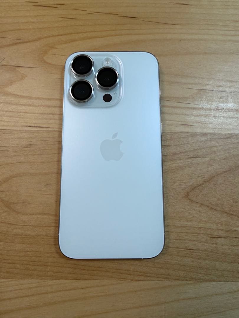 iPhone 15 Pro 512GB ホワイト