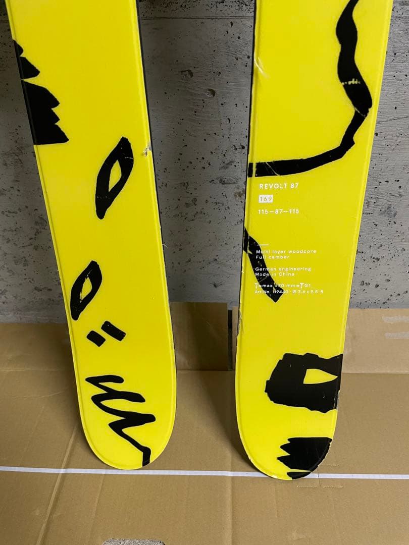 ※レオ※ Volkl REVOLT87スキー板