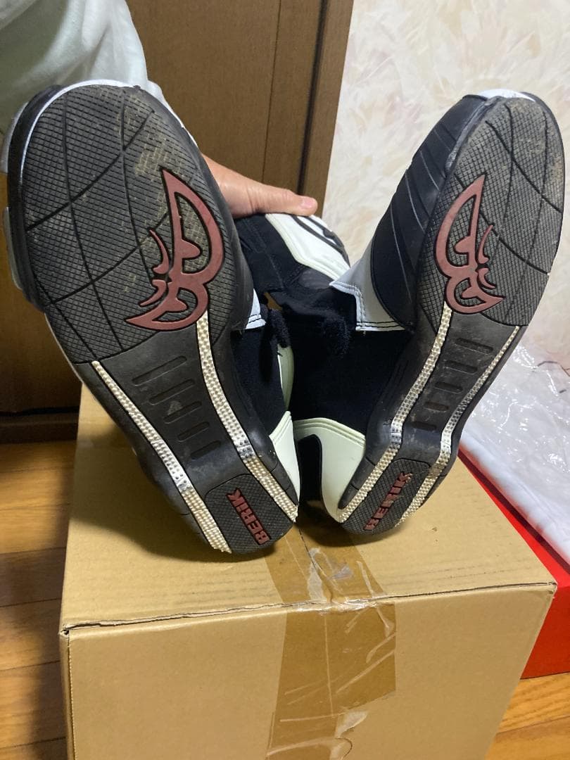 BERIKレーシングブーツBOT-1289A-BKサイズ45