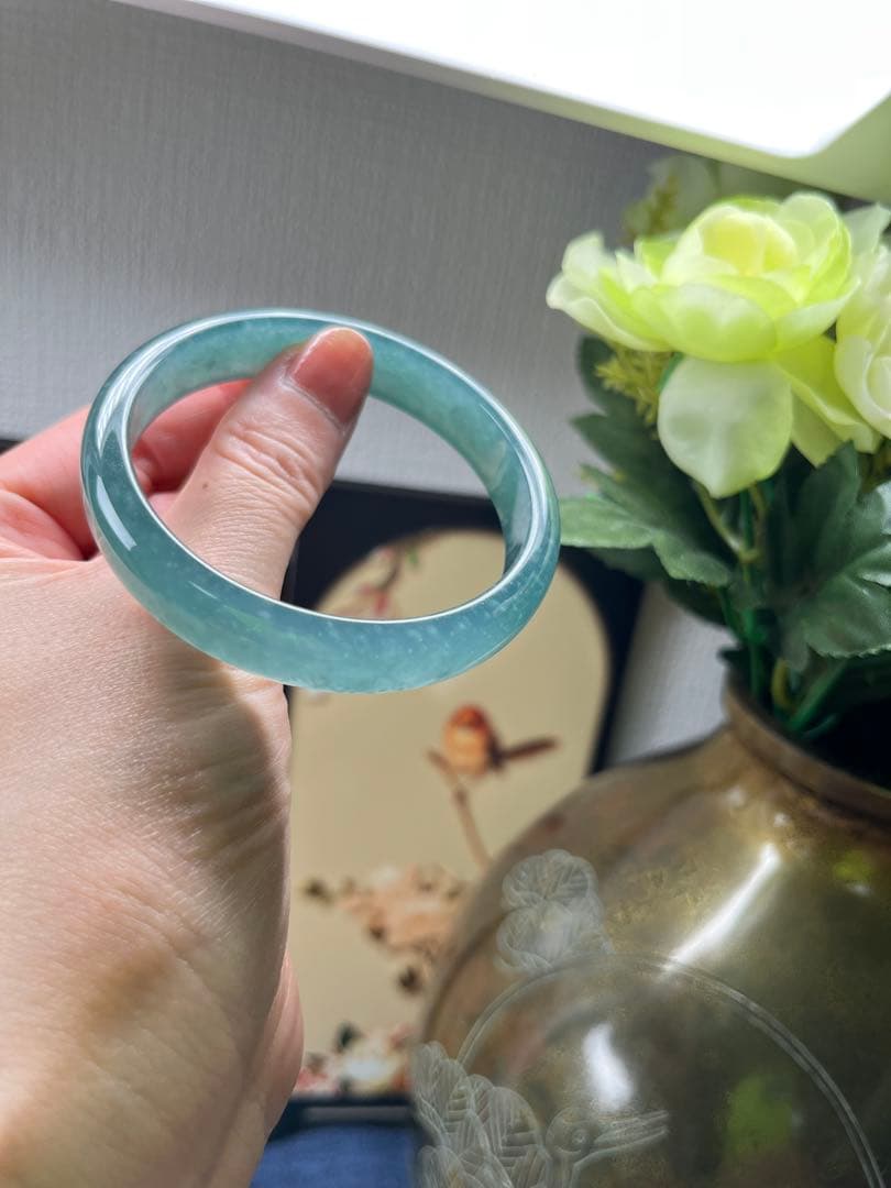 高品質‼️新入荷❣️天然A貨翡翠　完美品、雪花綿入り氷種氷藍水バングル　鑑定書付き