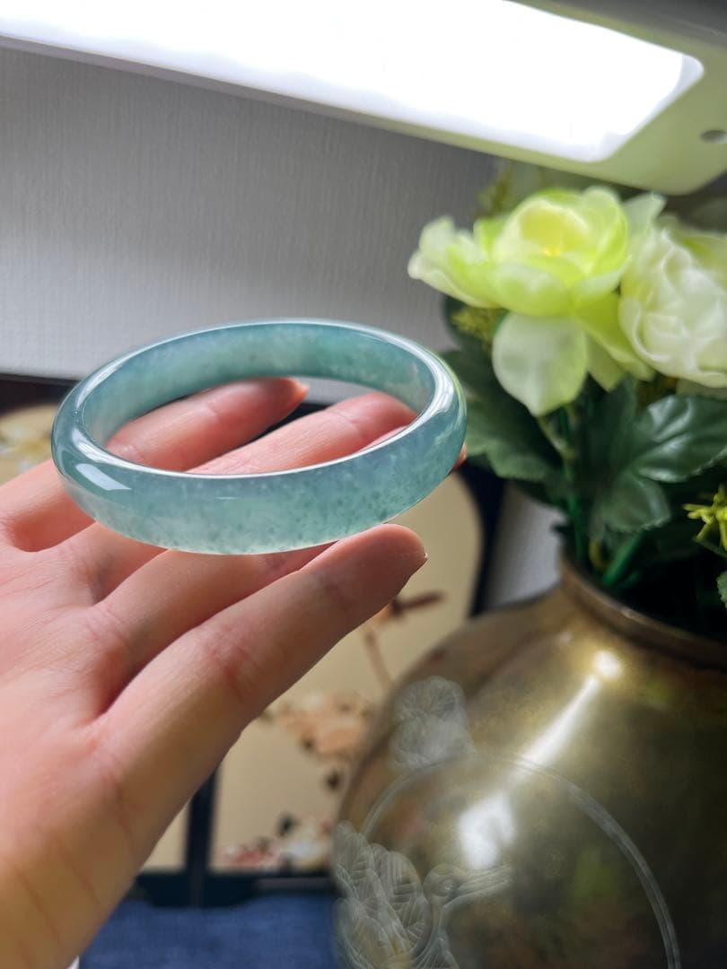 高品質‼️新入荷❣️天然A貨翡翠　完美品、雪花綿入り氷種氷藍水バングル　鑑定書付き