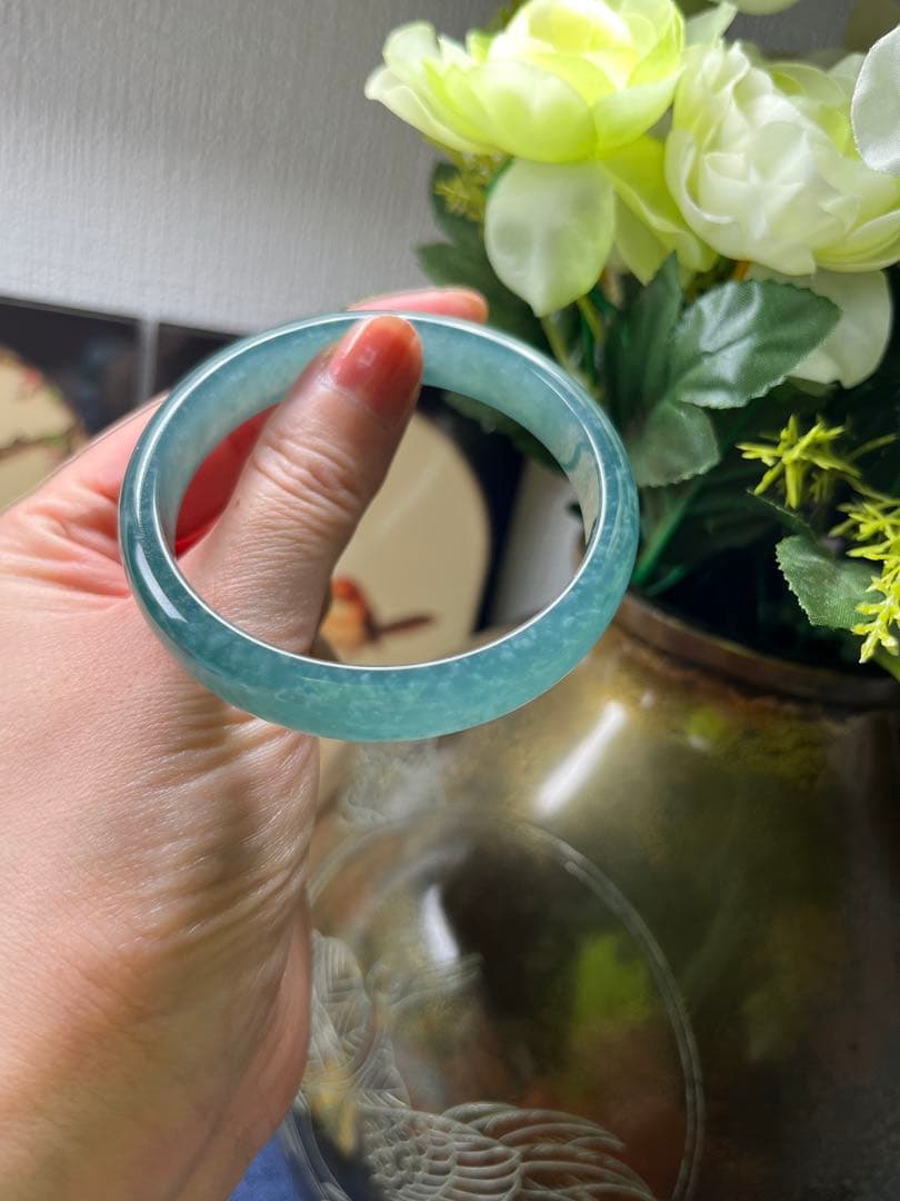 高品質‼️新入荷❣️天然A貨翡翠　完美品、雪花綿入り氷種氷藍水バングル　鑑定書付き