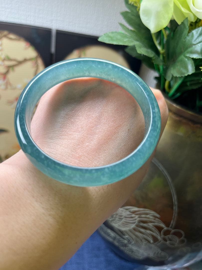 高品質‼️新入荷❣️天然A貨翡翠　完美品、雪花綿入り氷種氷藍水バングル　鑑定書付き