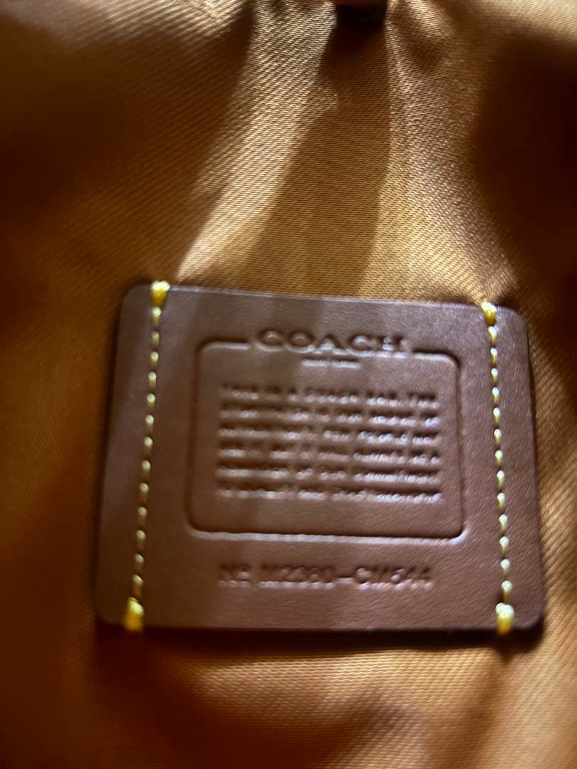 ち*坊様 ベージュ 合成皮革 ハンドバッグ　定価8万6千円