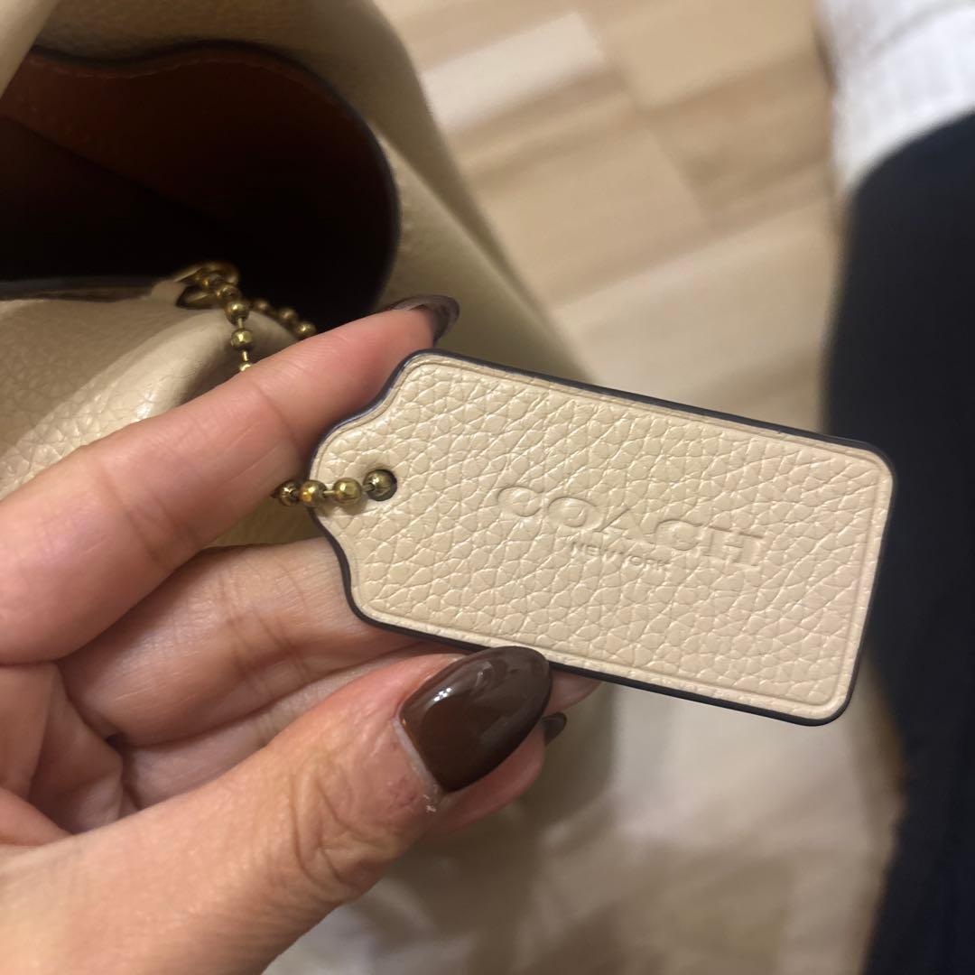 ち*坊様 ベージュ 合成皮革 ハンドバッグ　定価8万6千円