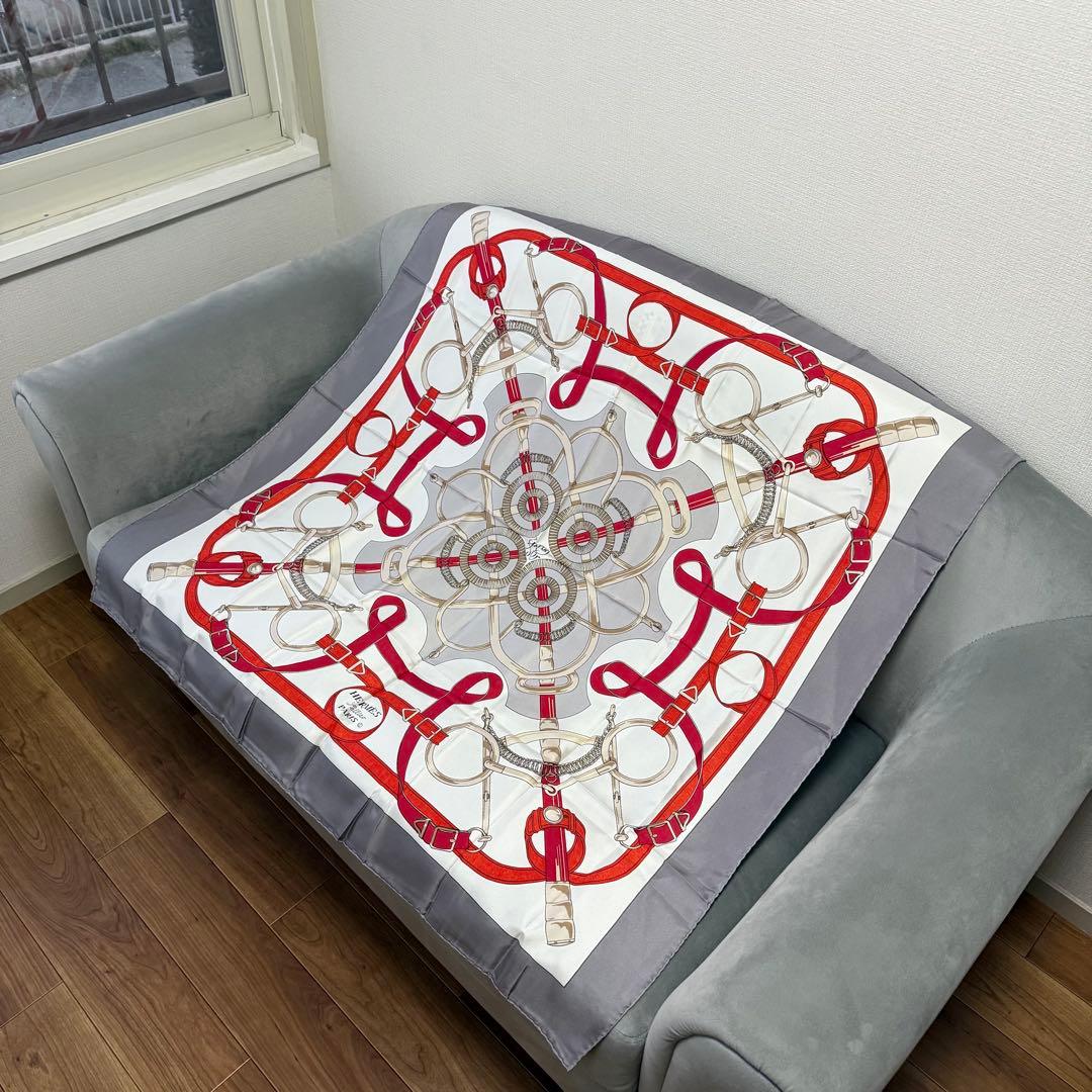 エルメス カレ 90 エプロン ドール シルク スカーフ バンダナ