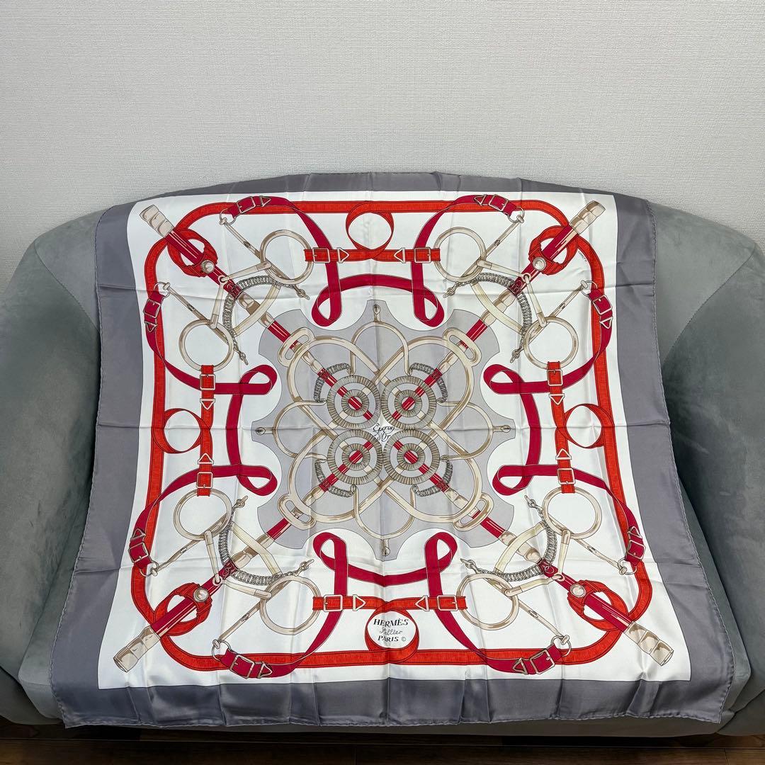 エルメス カレ 90 エプロン ドール シルク スカーフ バンダナ