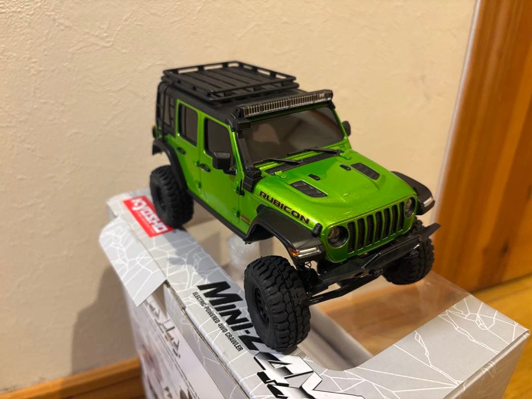京商ミニッツ4×4 ジープ ラングラー アンリミテッド ルビコン アクセサリー付