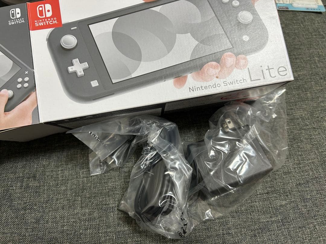 Nintendo Switch Lite グレー クリアケース付き