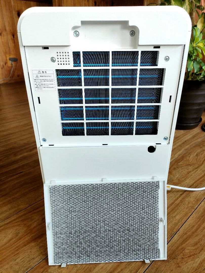 bianca コンプレッサー式除湿機 GBT-28300 ホワイト　2021年製