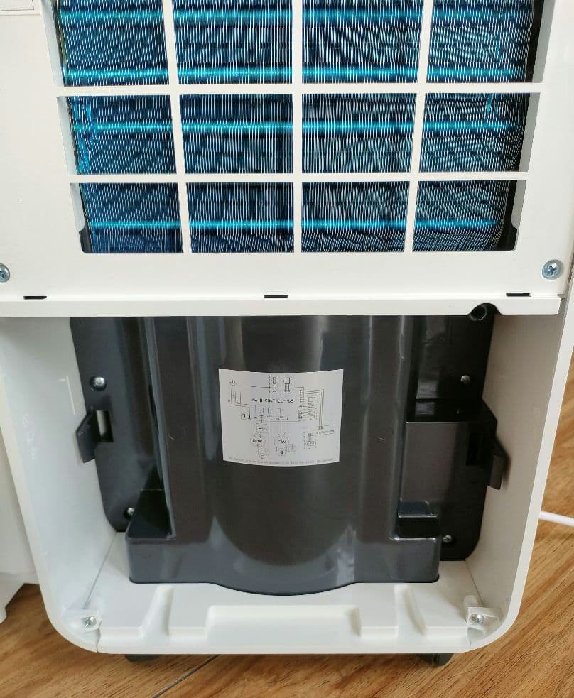 bianca コンプレッサー式除湿機 GBT-28300 ホワイト　2021年製