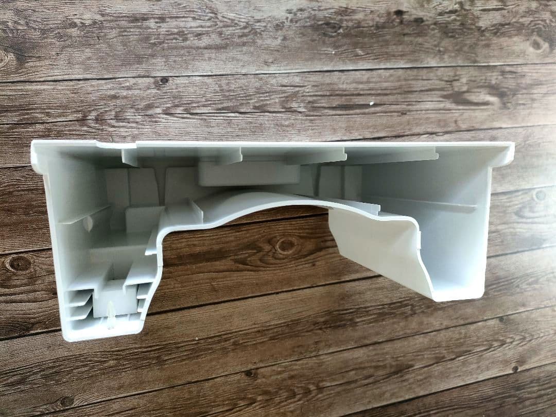 bianca コンプレッサー式除湿機 GBT-28300 ホワイト　2021年製