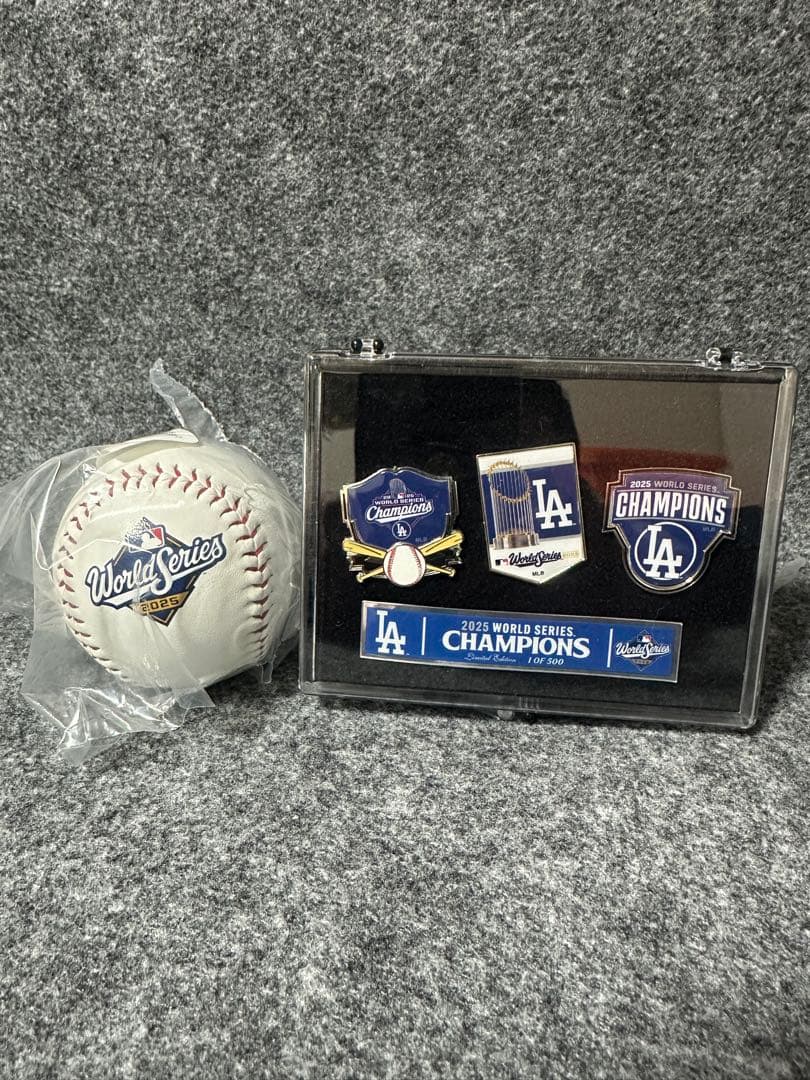 ドジャースチャンピオンズ バッチ2025+公式ボール