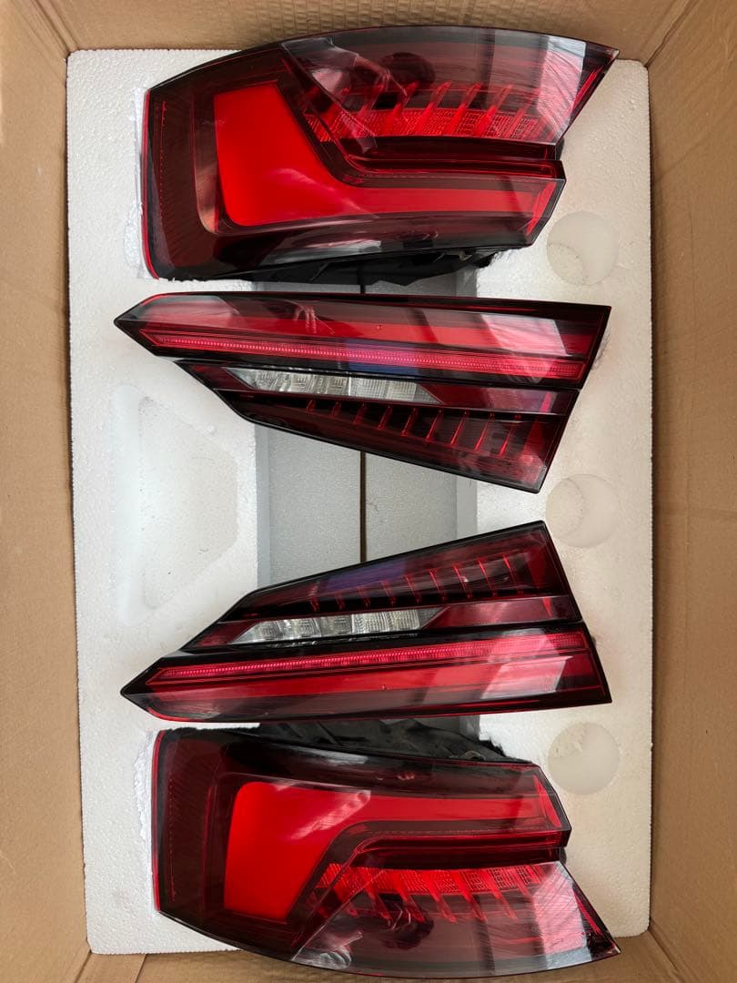 Audi A5 S5 用 純正テールライト セット