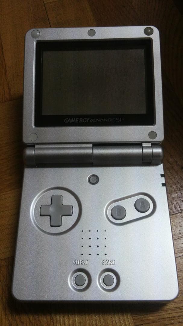 ゲームボーイアドバンスSP シルバー GBASP