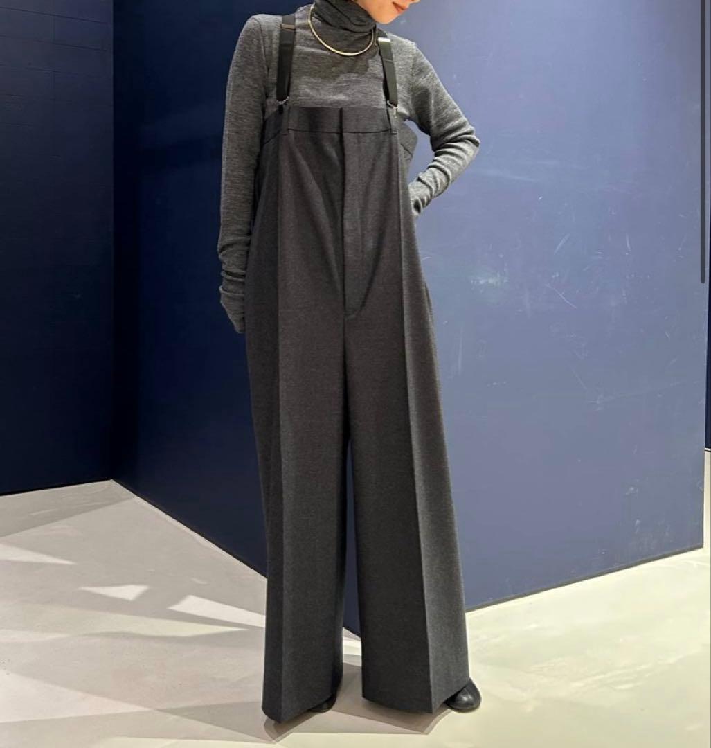 カレンソロジー　ウールサロペットパンツ　グレー