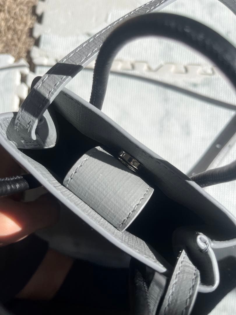 BALENCIAGA グレー ショルダーバッグ