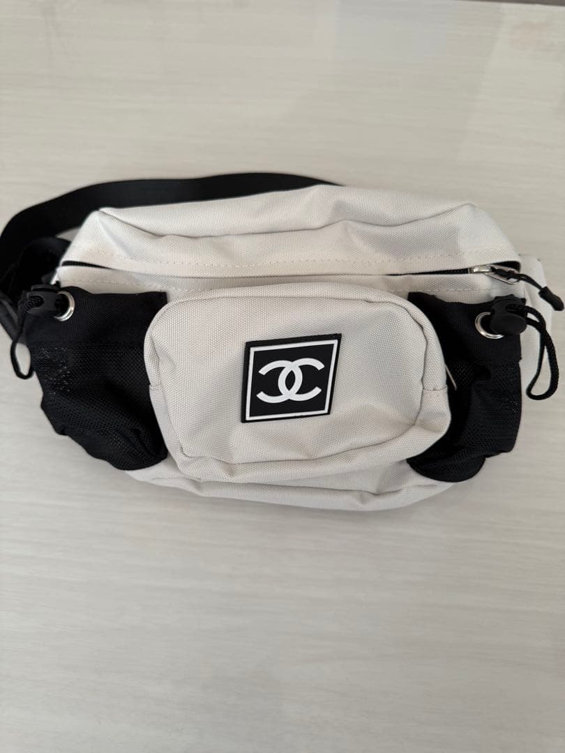 CHANEL ボディバッグ ノベルティ