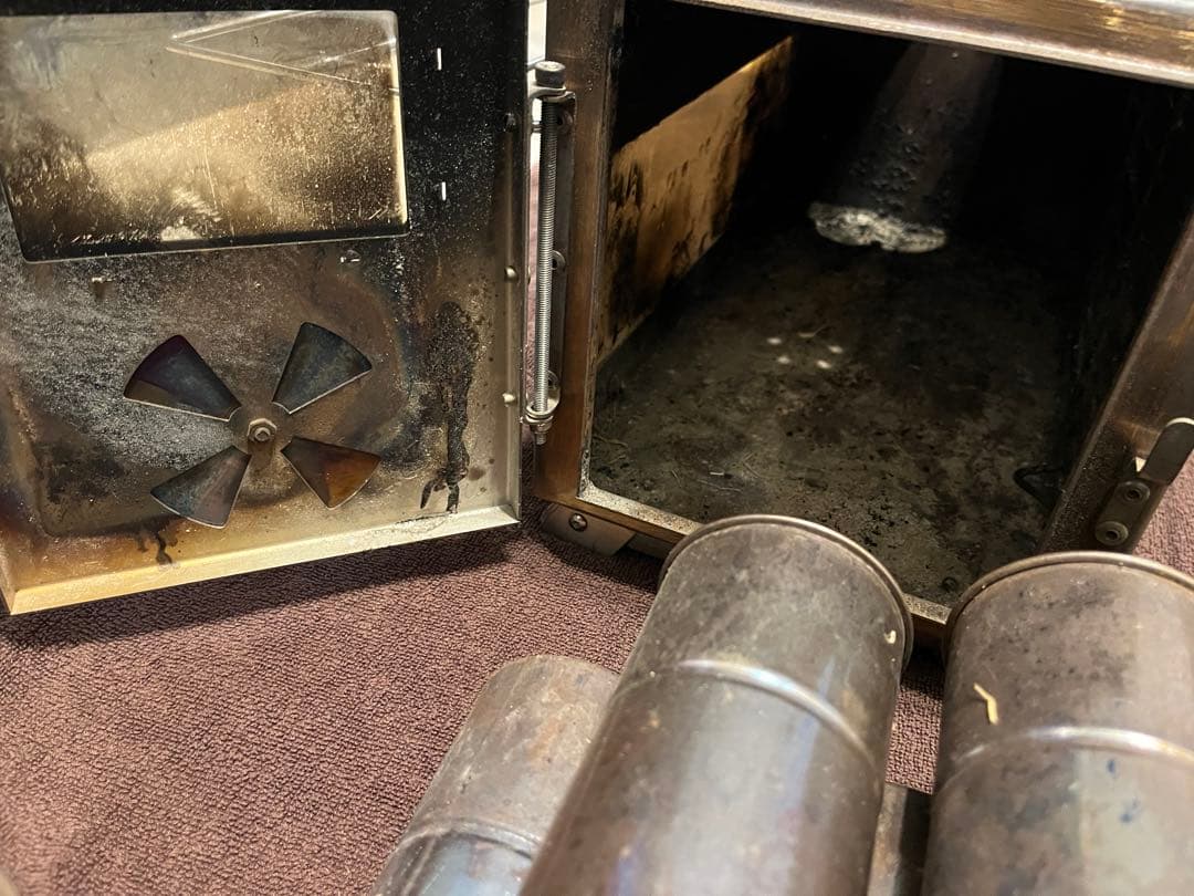 【定価17,710円半額以下！】FIELDOOR 薪ストーブ 2面ガラス窓