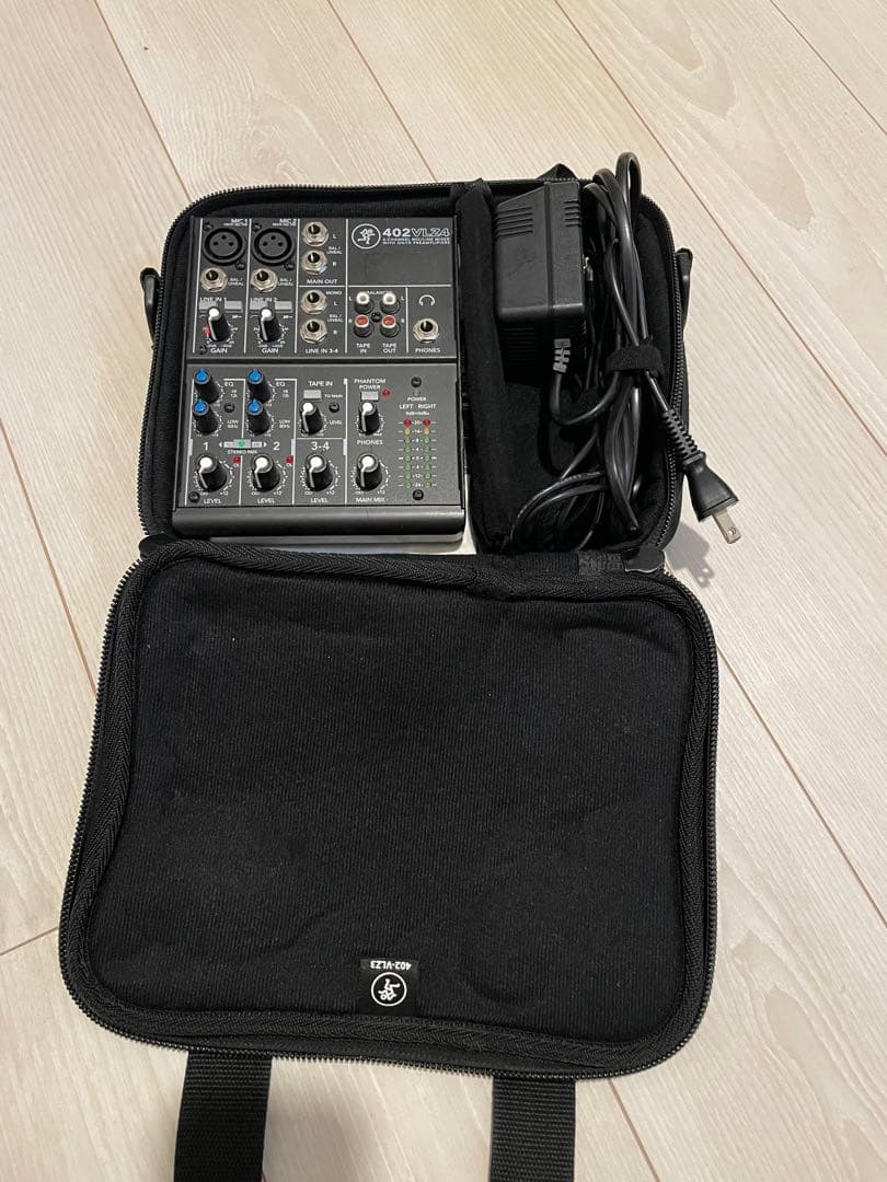 MACKIE 402VLZ4 アナログミキサー