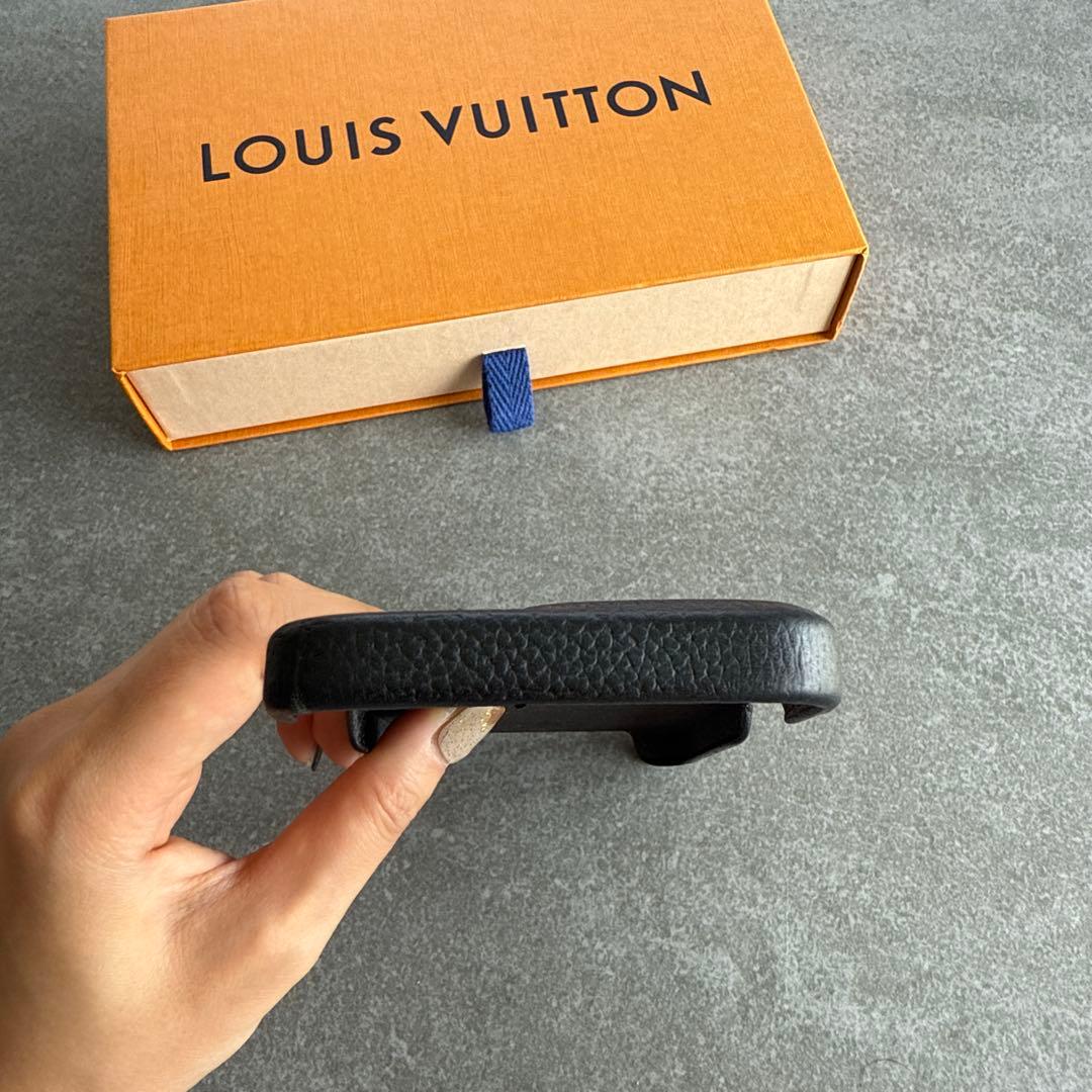 LOUIS VUITTON ルィヴィトン　iPhone13Pro ケース