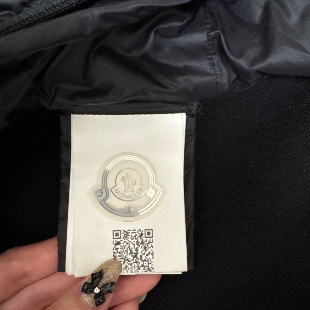 MONCLER フード付きポンチョ 黒