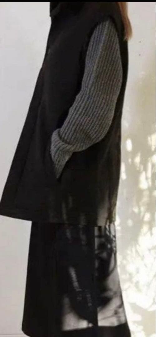 断捨離中【プロフ必読】poison クリスタセヤ　ベスト