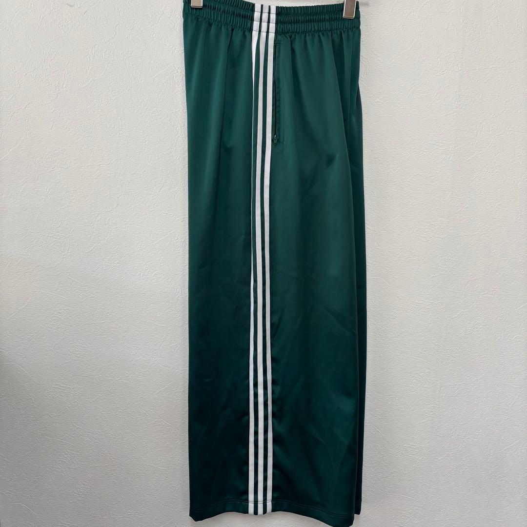 アディダスオリジナルス☆ジャージ サテンワイドレッグ　Ｍ　緑色