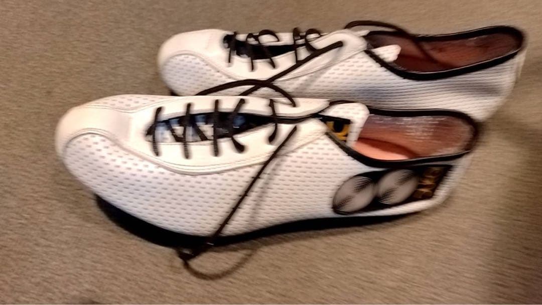 レーサーシューズ　イタリア製DEUGI メッシュタイプ白　サイズ42