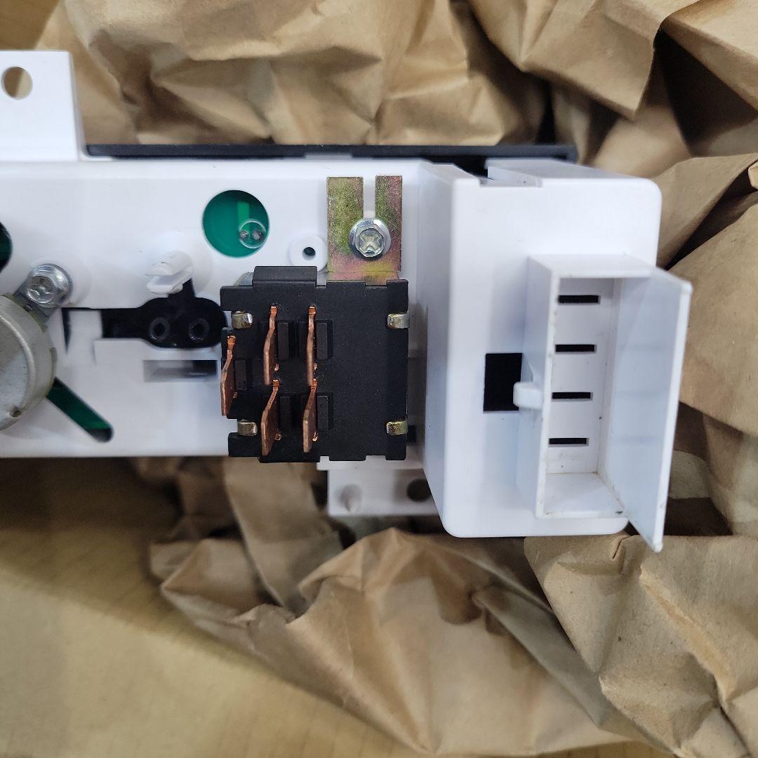 今だけ値下げラムバン　エアコンコントロールパネル 新品