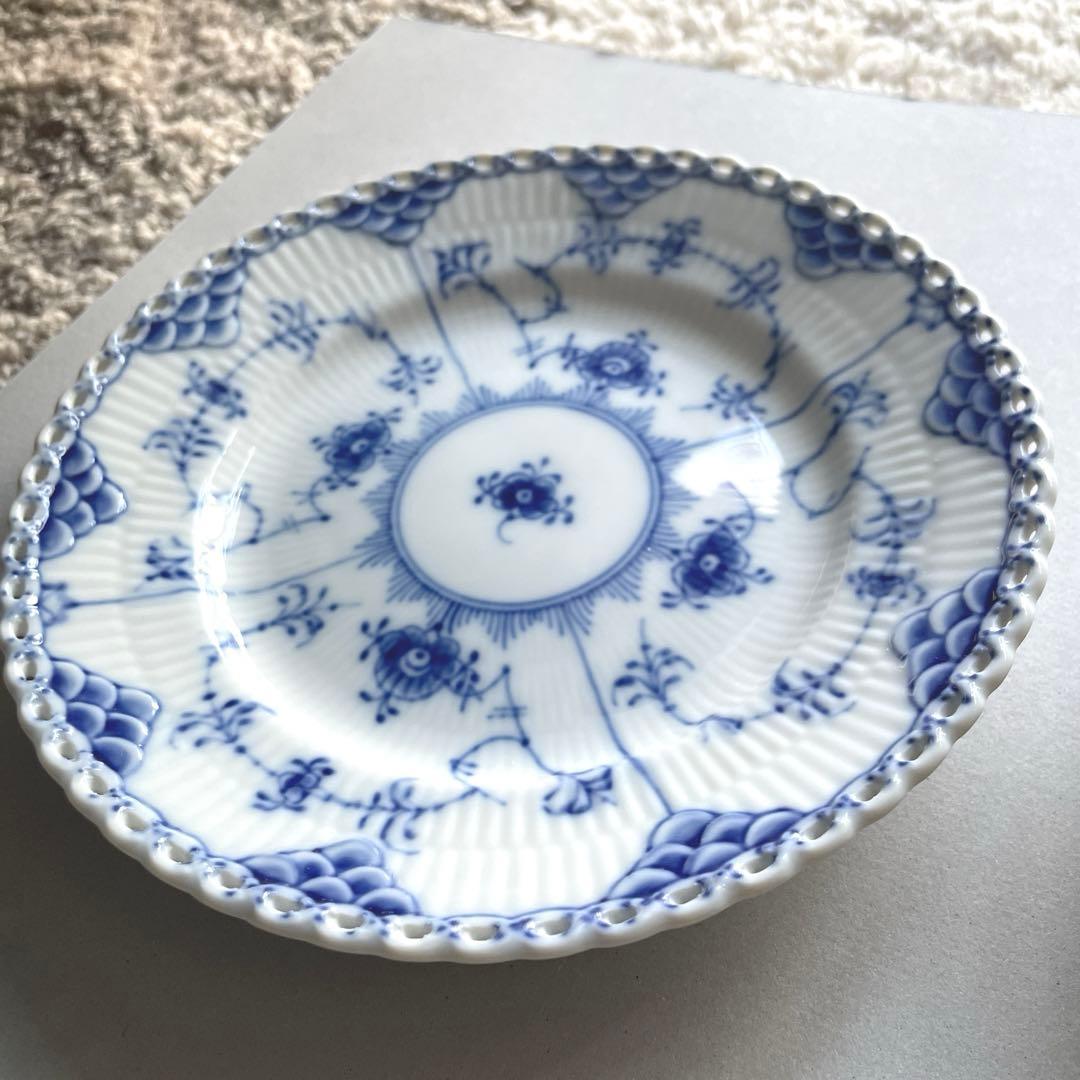 ロイヤルコペンハーゲン ブルーフルーテッド ハーフレース プレート 17cm