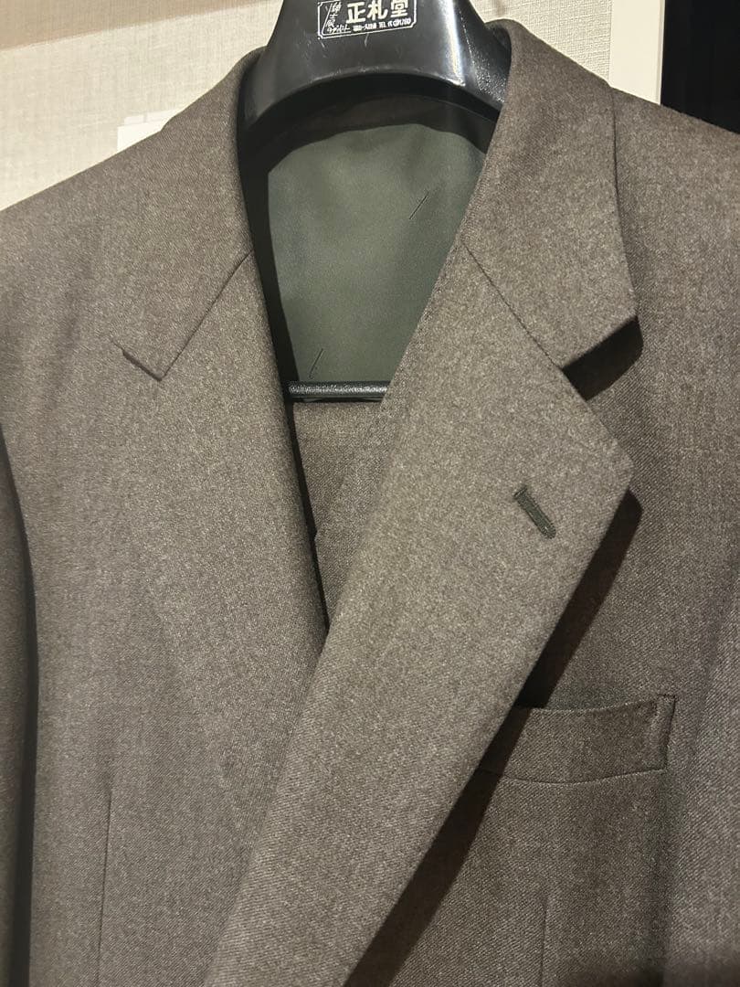 結婚式　スーツ　スリーピース