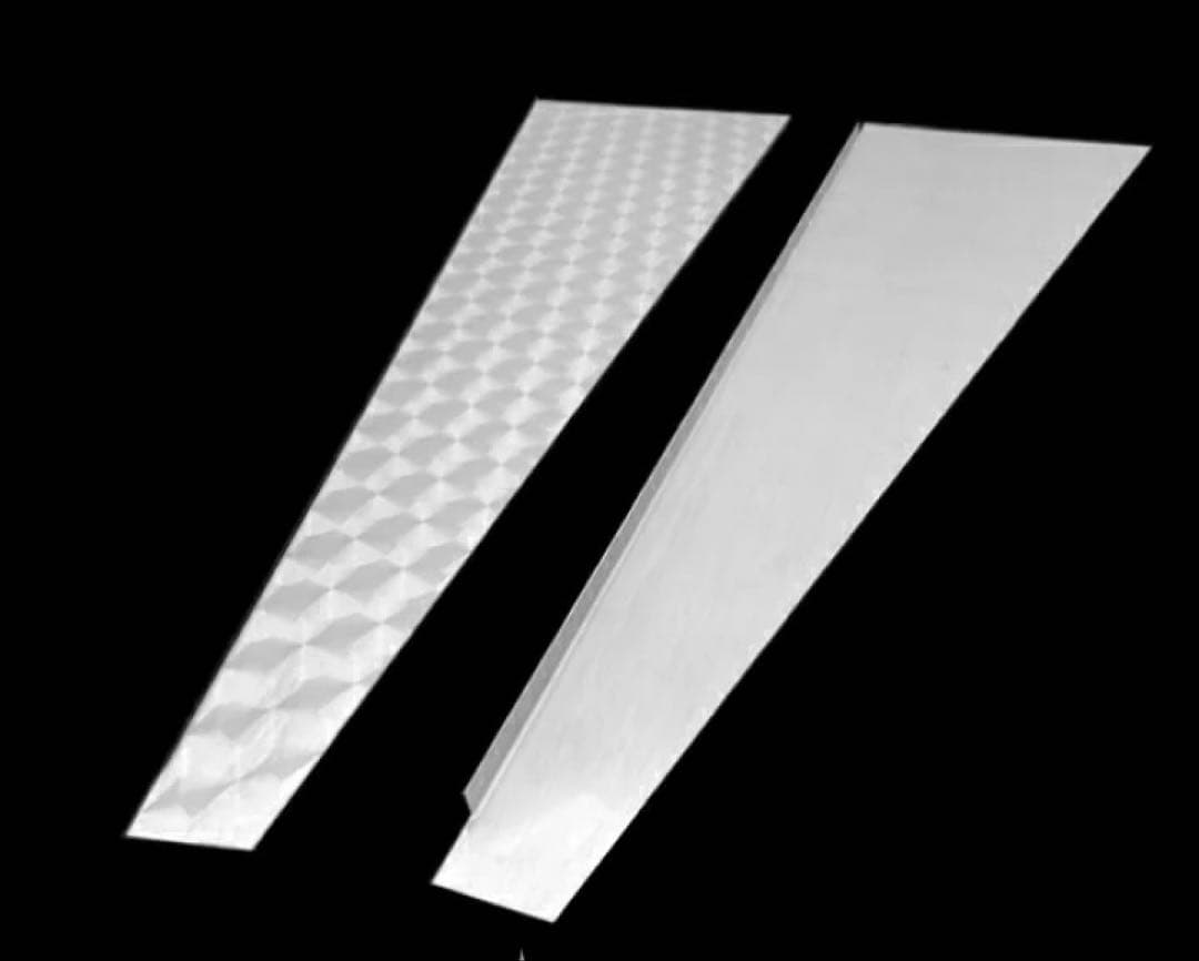 日野 17プロフィア/17レンジャー ウインドウパネルステンレス ウロコ柄