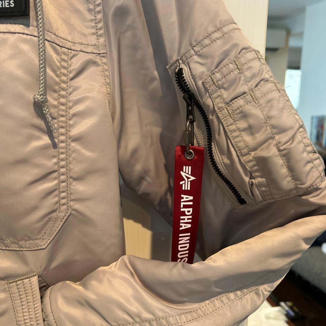 ALPHA INDUSTRIES MA-1ジャケット グレー フード付き
