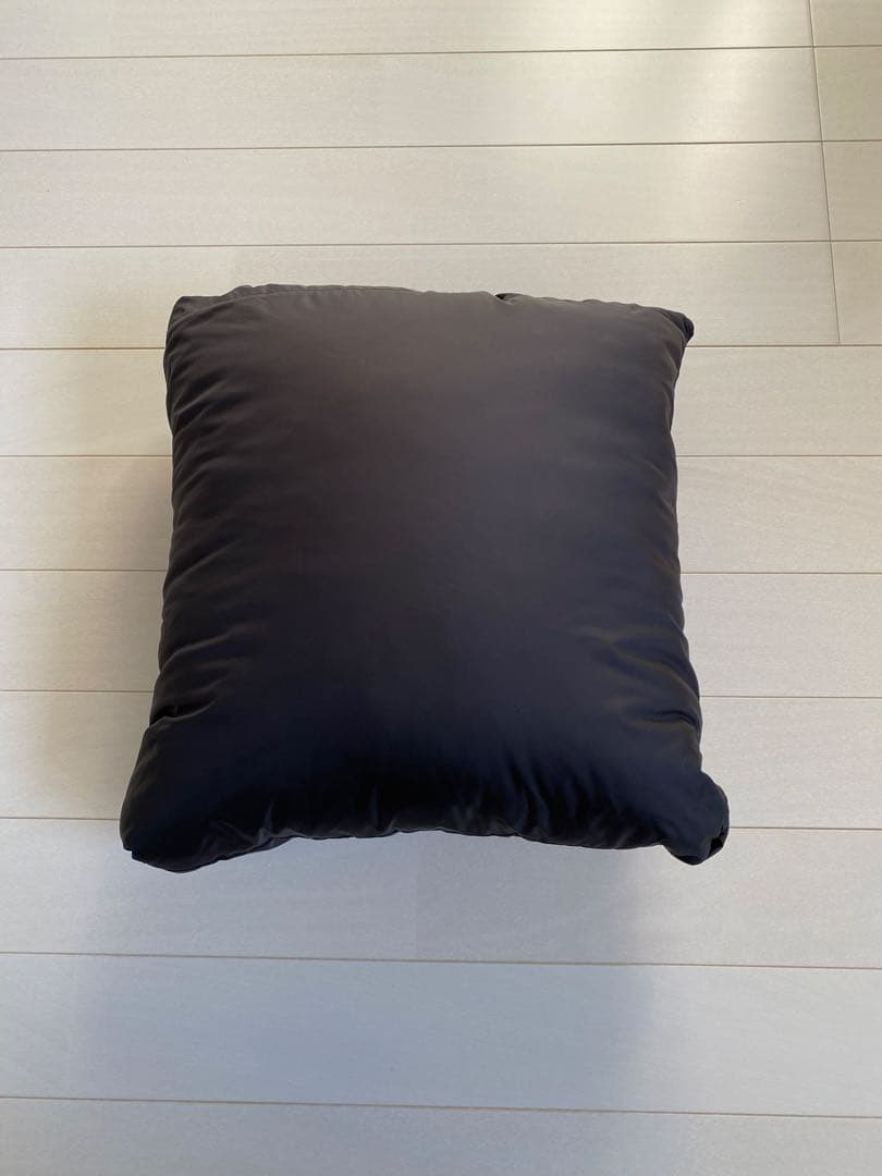 【新品 未使用】東洋羽毛　ダウンクッションケット　キャンプや防災　お値下げ