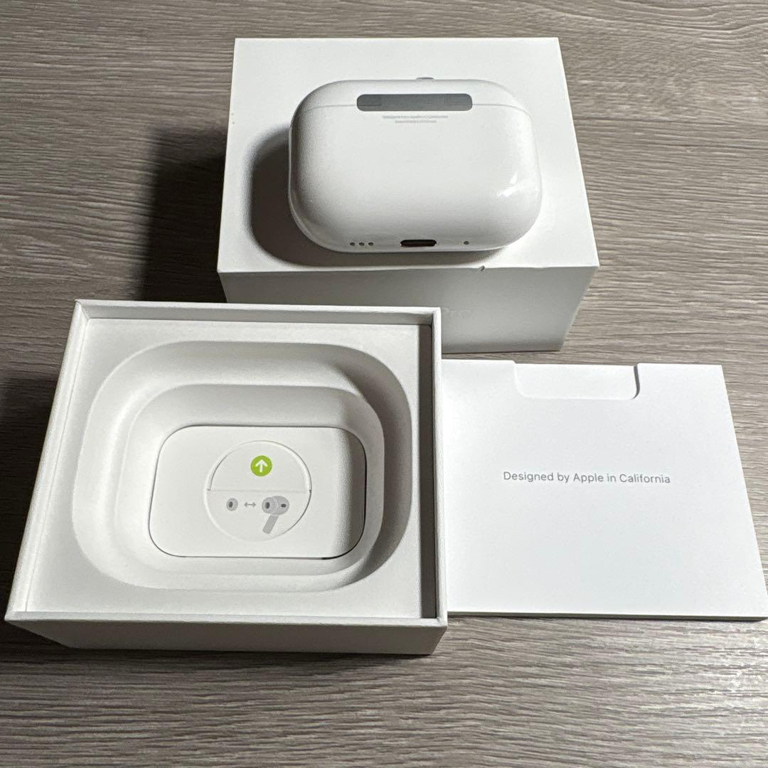 こ 最新型AirPods Pro 3 充電ケース付き