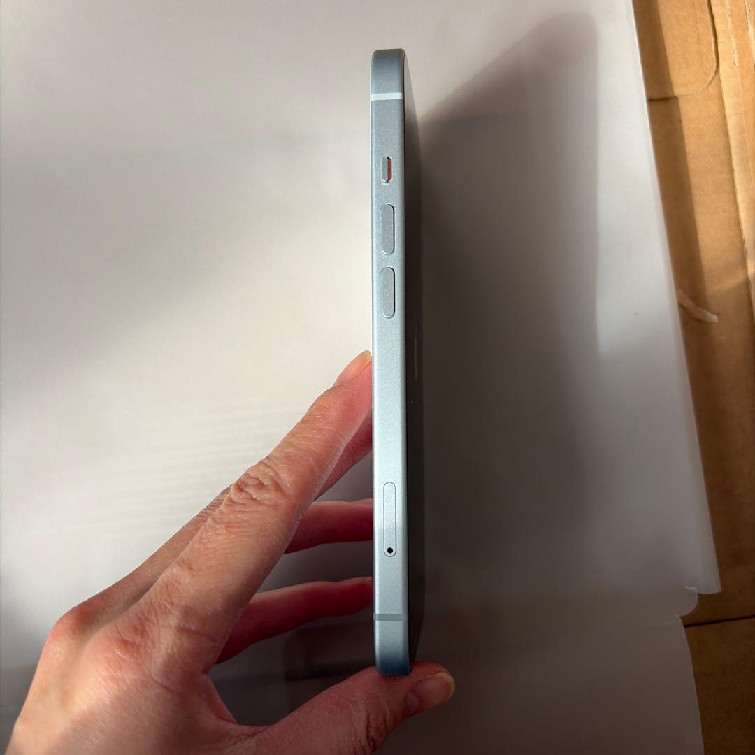 iPhone15 128GB ブルー 極美品！